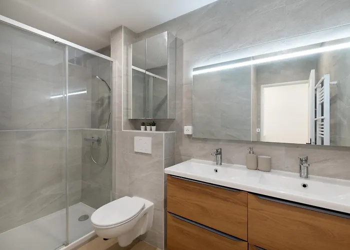 Saint Honorat, Les Pins Antibes Terrasse * Juan-les-Pins